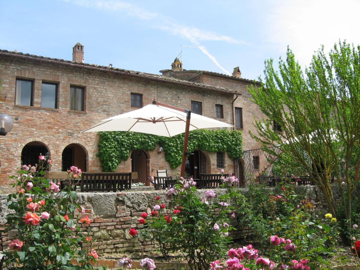 Agriturismo Macciangrosso Casale Piccolomini キウージ エクステリア 写真