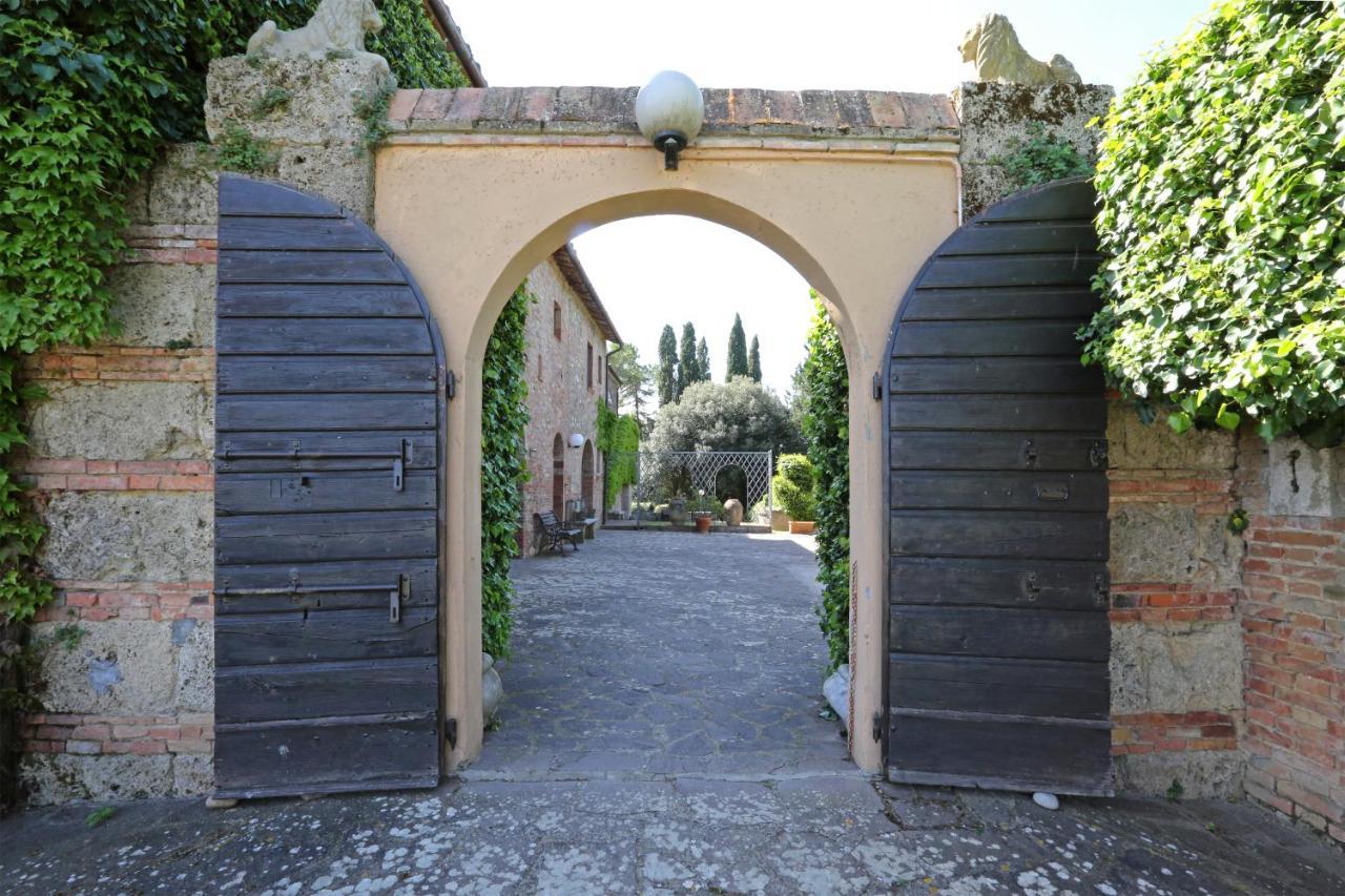 Agriturismo Macciangrosso Casale Piccolomini キウージ エクステリア 写真