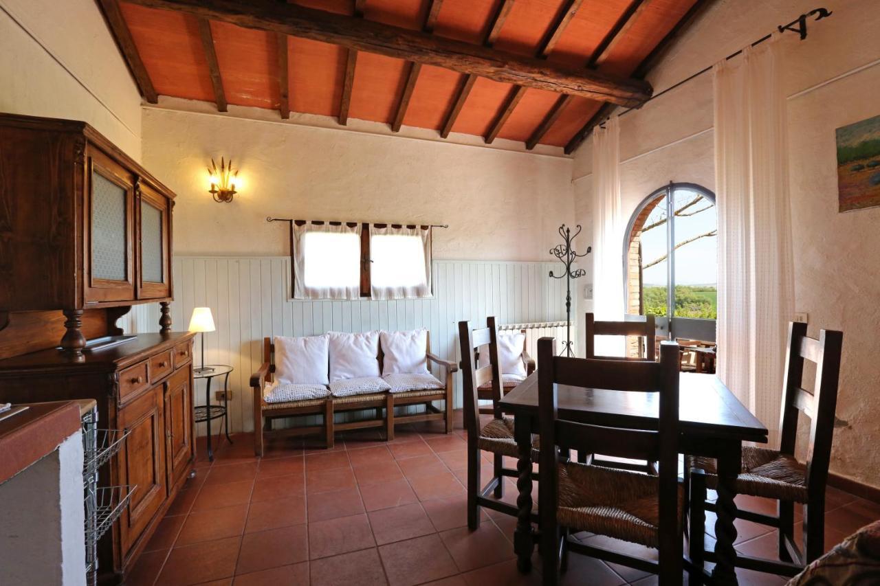 Agriturismo Macciangrosso Casale Piccolomini キウージ エクステリア 写真