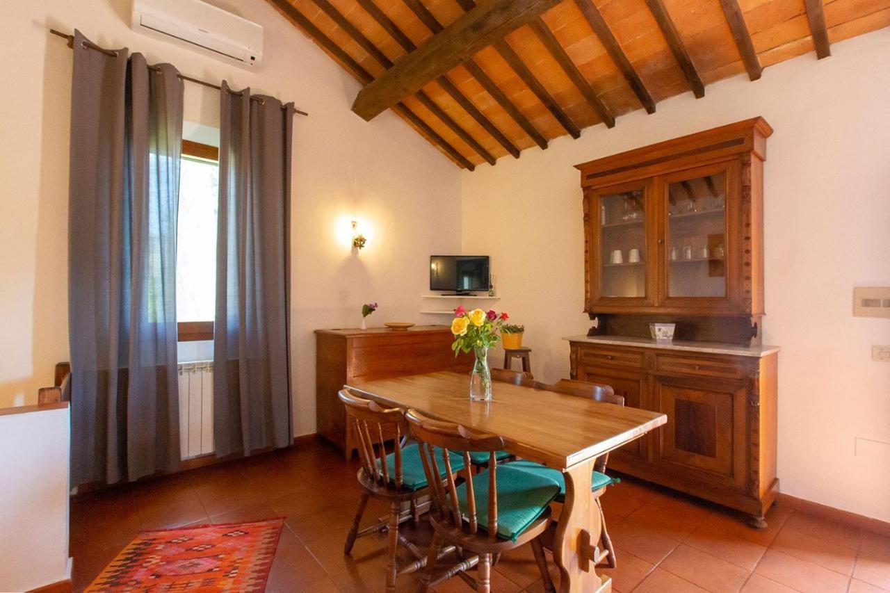 Agriturismo Macciangrosso Casale Piccolomini キウージ エクステリア 写真