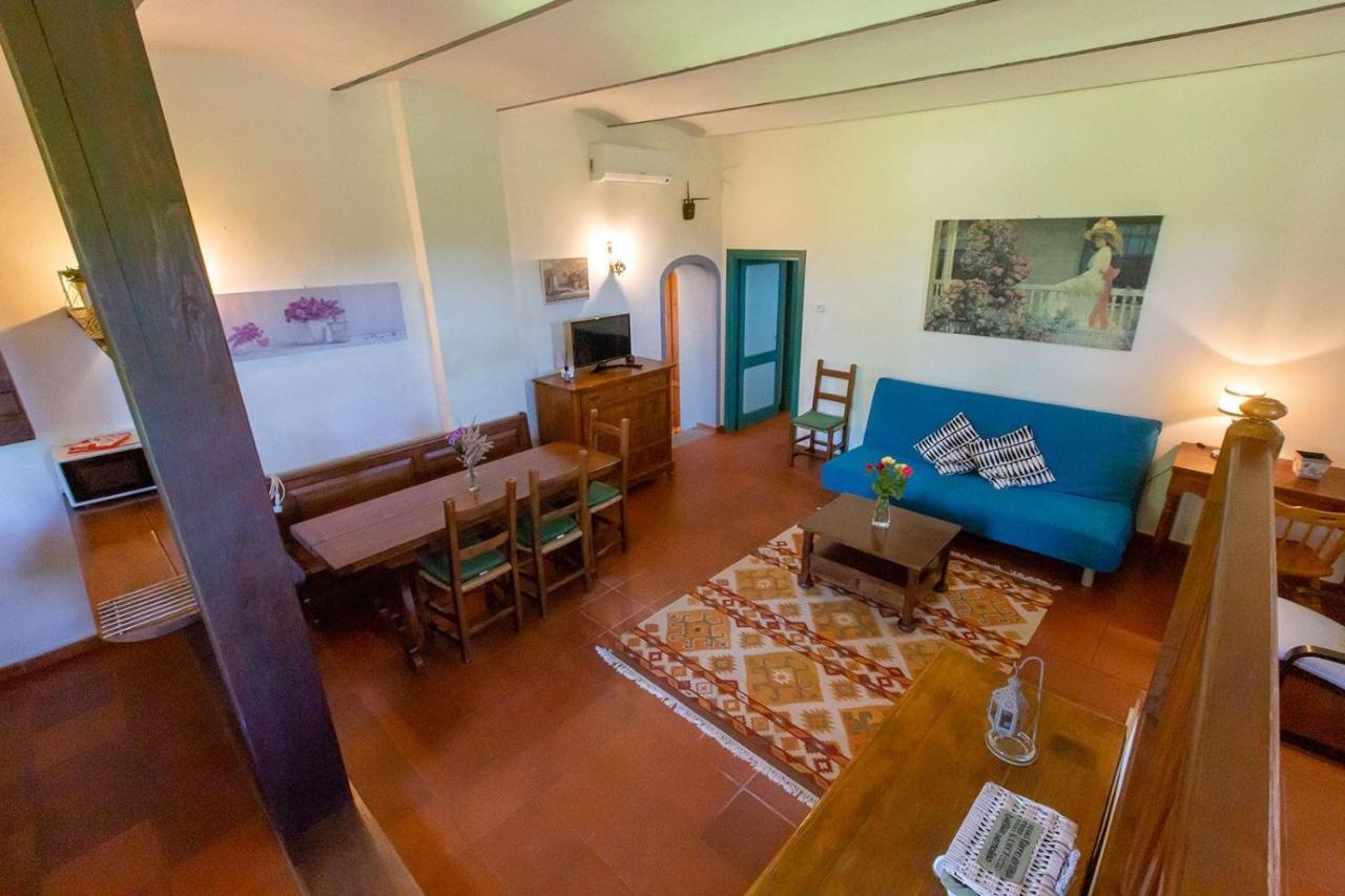 Agriturismo Macciangrosso Casale Piccolomini キウージ エクステリア 写真