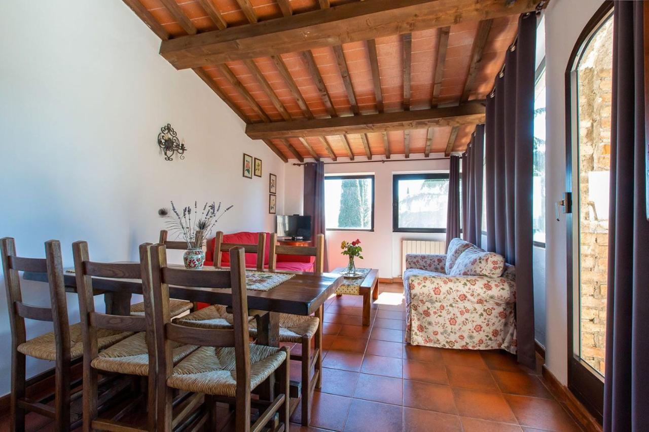 Agriturismo Macciangrosso Casale Piccolomini キウージ エクステリア 写真