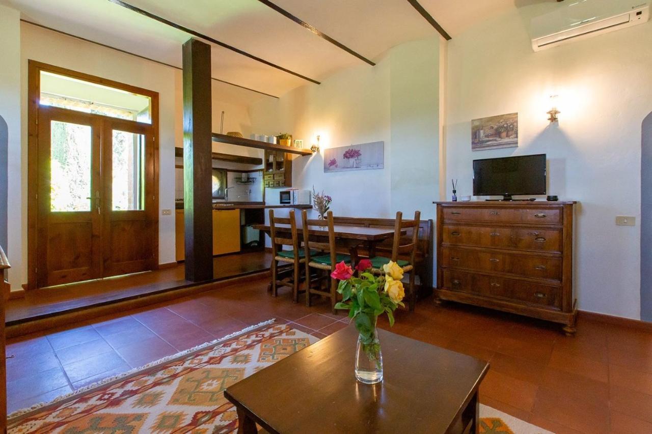 Agriturismo Macciangrosso Casale Piccolomini キウージ エクステリア 写真